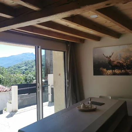 Gîte de montagne dans la vallée de Barousse Сasa de vacaciones *