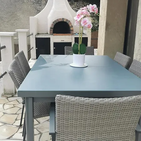 Gîte de montagne dans la vallée de Barousse * Thebe